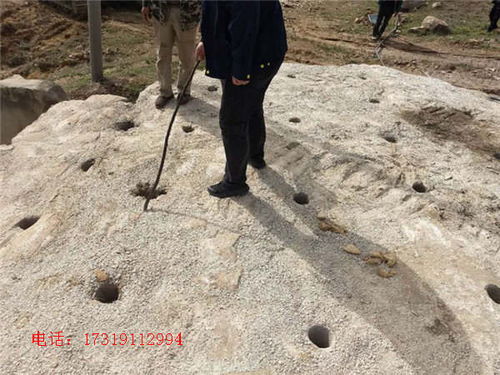 【克拉瑪依區(qū)挖機(jī)炮錘打不動(dòng)隧道挖掘劈裂機(jī)開裂時(shí)間短一拖四多少錢】- 